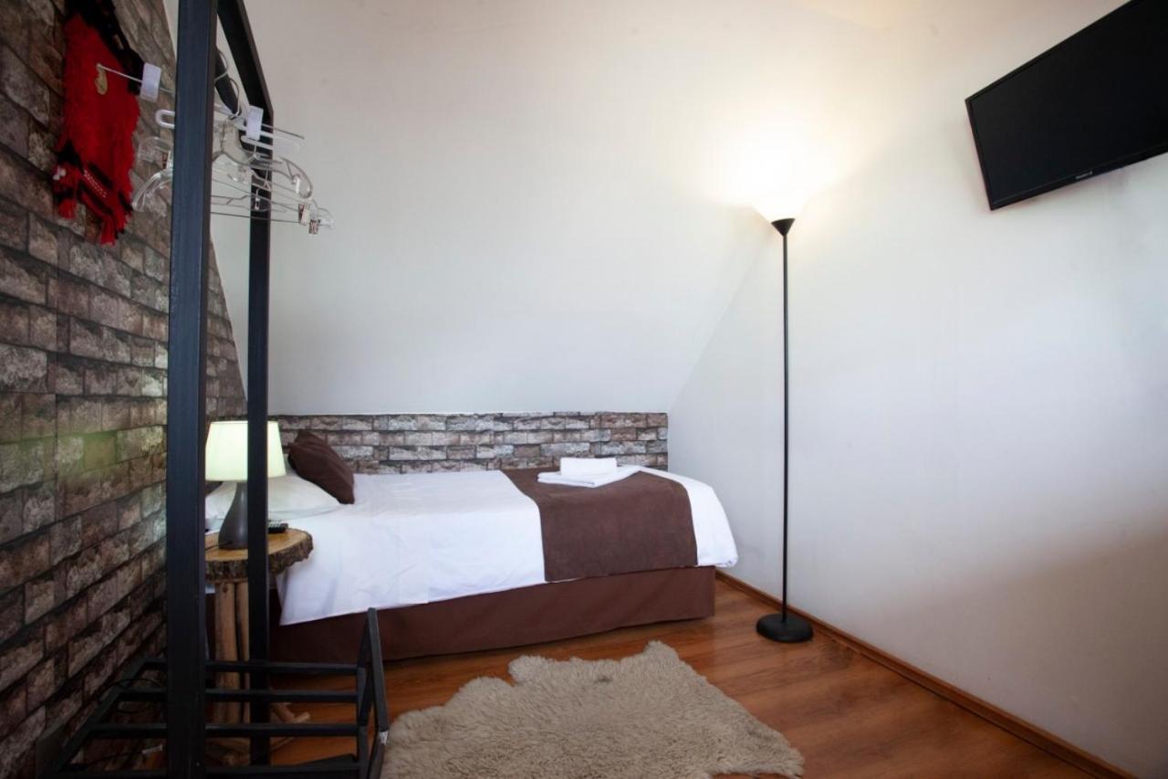 Tel Hauke Hostal Punta Arenas Eksteriør bilde